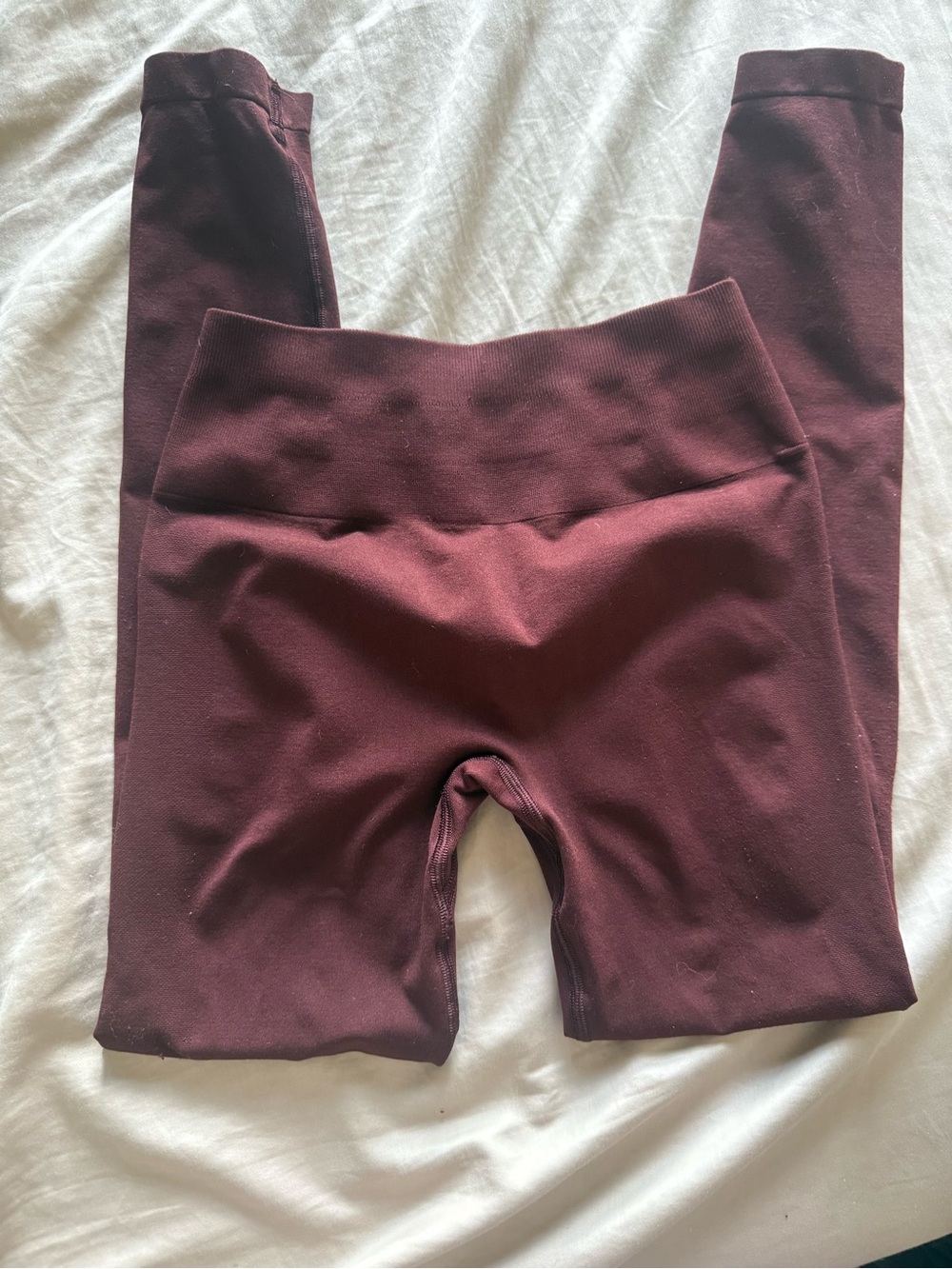 Alphalete Amplify Burgundy Leggings